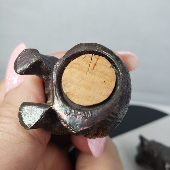 Vintage 1960's Bear Cub Shaped Metal Salt & Pepper Shakers Grizzly Japan - Picture 10 of 12